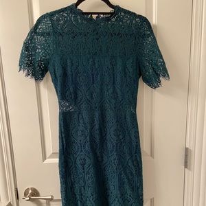 LULU’s green lace dress